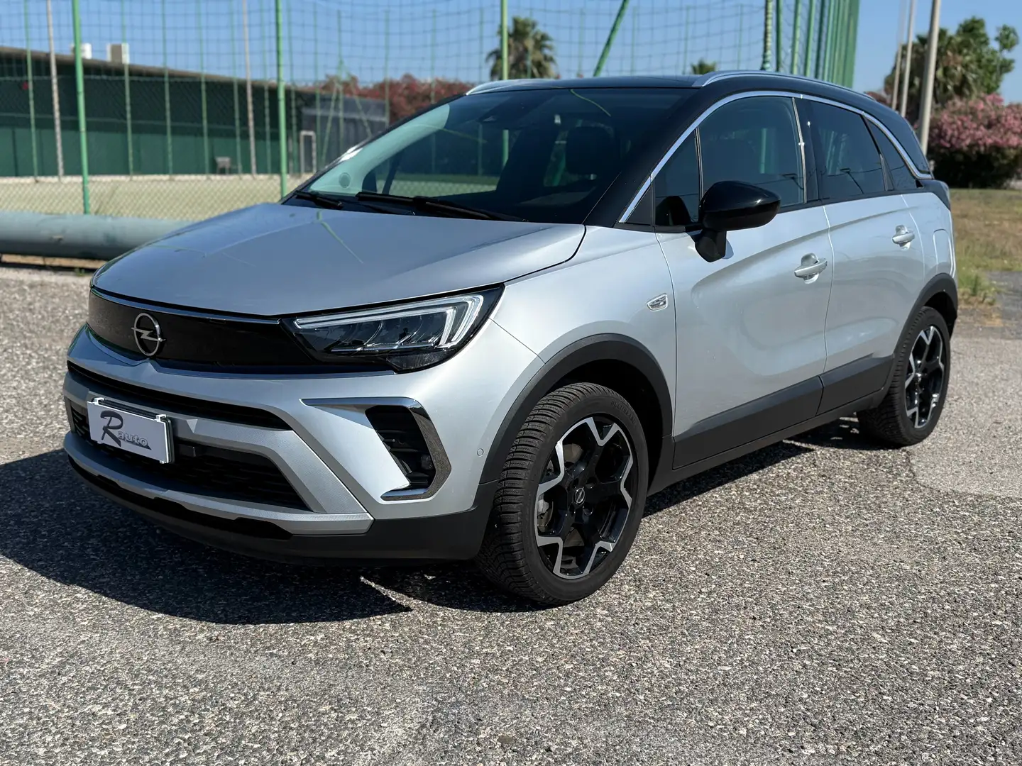 Opel Crossland X 1.2 Ultimate Argent - 1