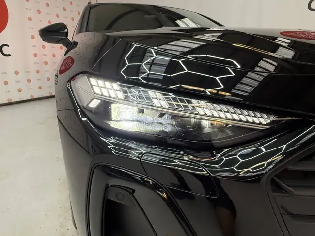Audi A5 view 9
