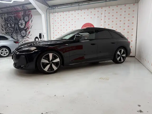 Audi A5 view 4