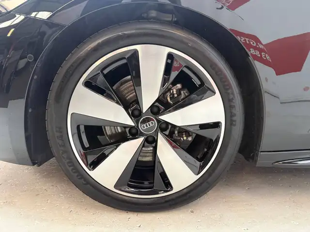 Audi A5 view 14