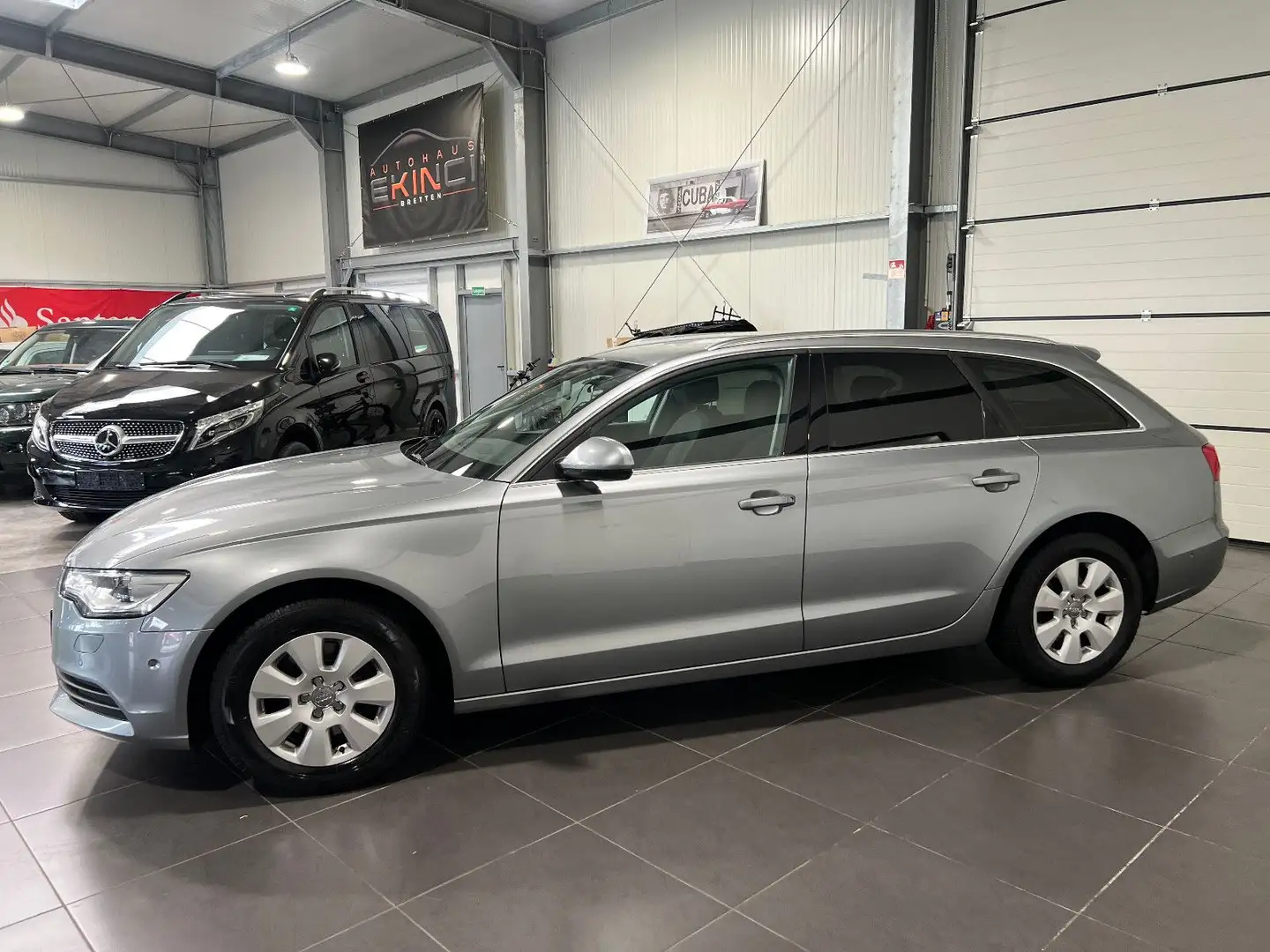 Audi A6 2.0 TDI Avant Automatik **Navi*Xenon*AHK** Gris - 2