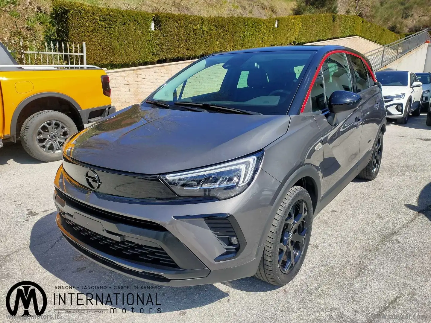 Opel Crossland X 1.5 ECOTEC D 110CV S&S GS Line Grigio - 1