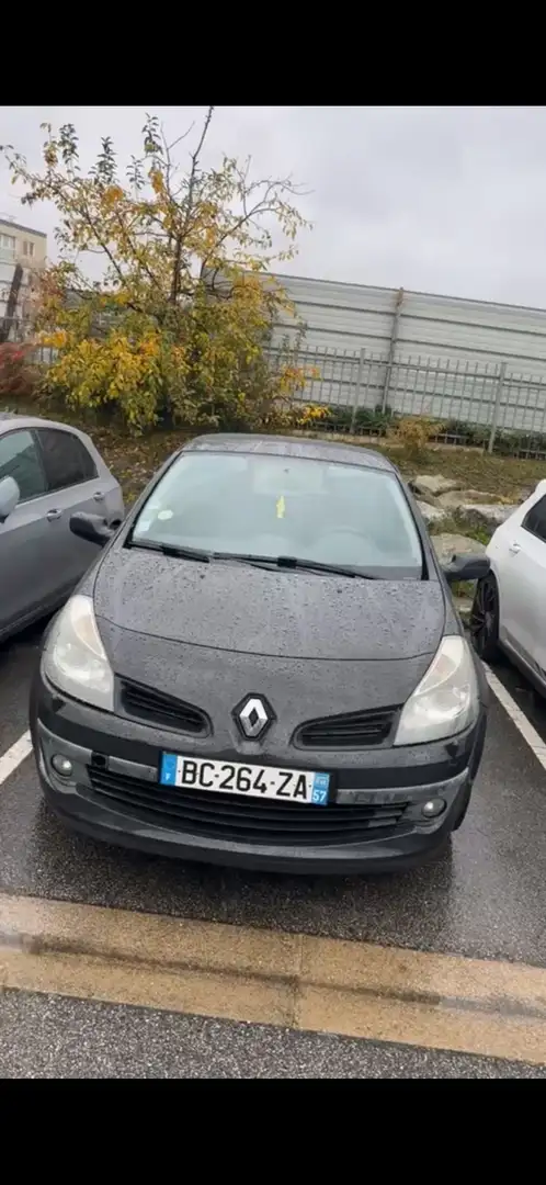 Renault Clio 1.6 16V 110 Dynamique - 1
