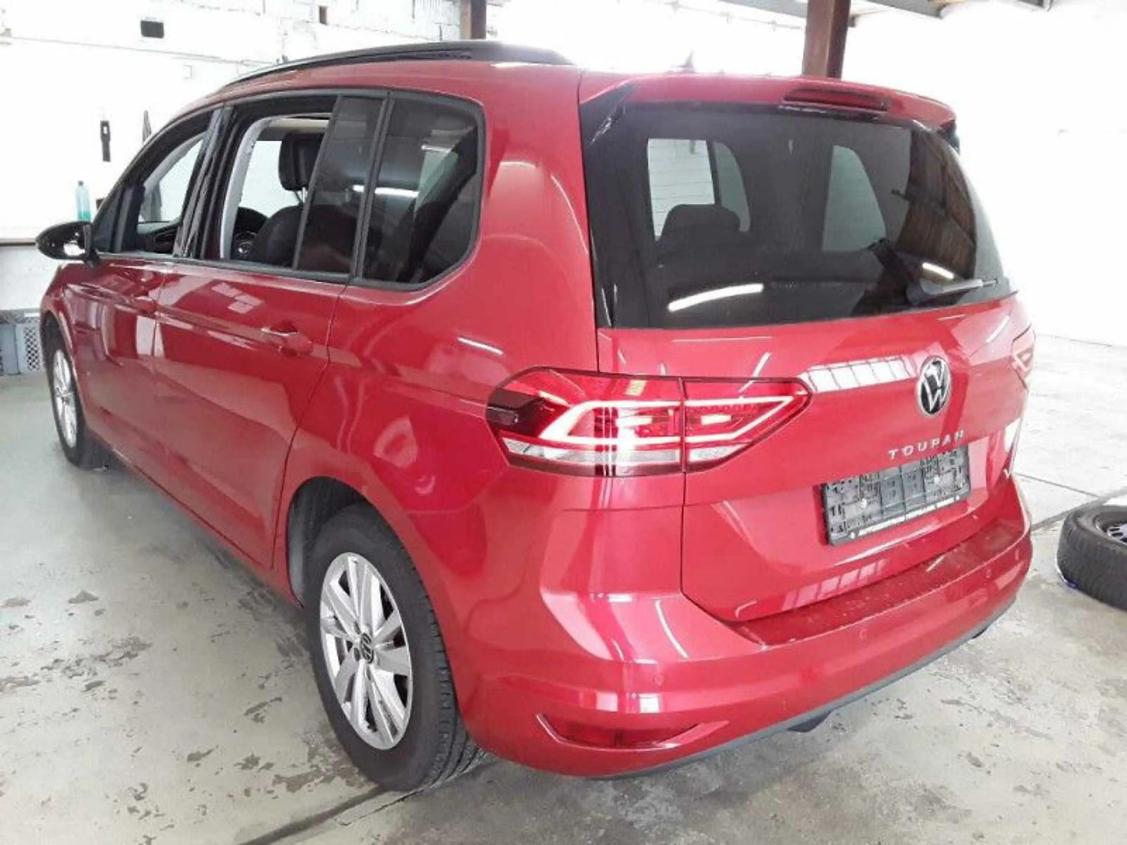 Volkswagen Touran 1.5 TSI Comfortline*Navi*PanoDach*SHZ*6-G — photo 3