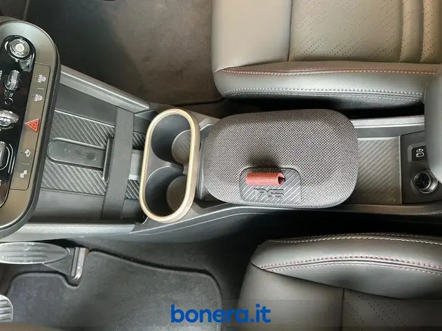 Mini Hatch view 22