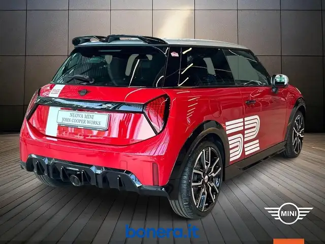 Mini Hatch view 5