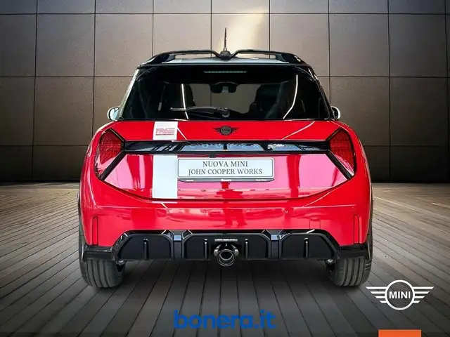 Mini Hatch view 6