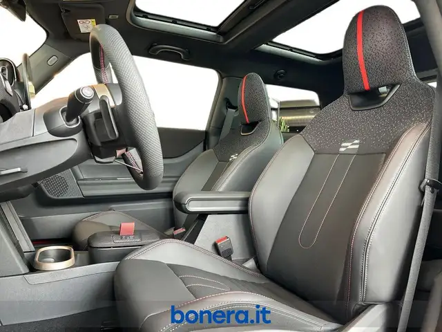 Mini Hatch view 13
