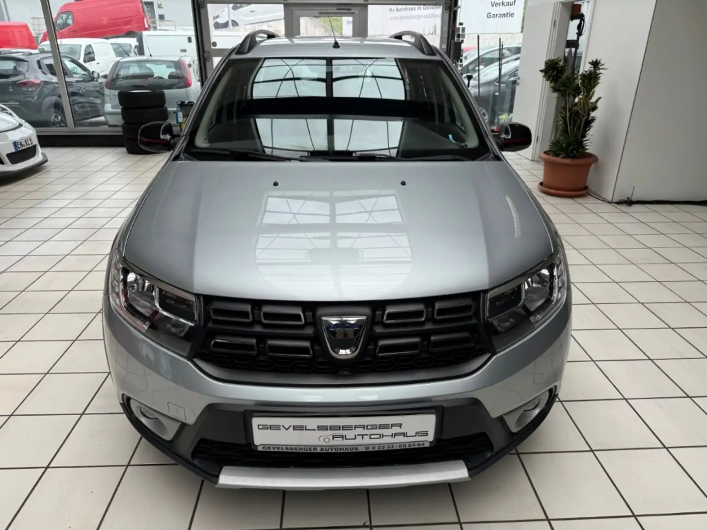 Dacia Logan MCV II Kombi Stepway 0.9 TCe 90 eco Stepway Celebr Szary - 2