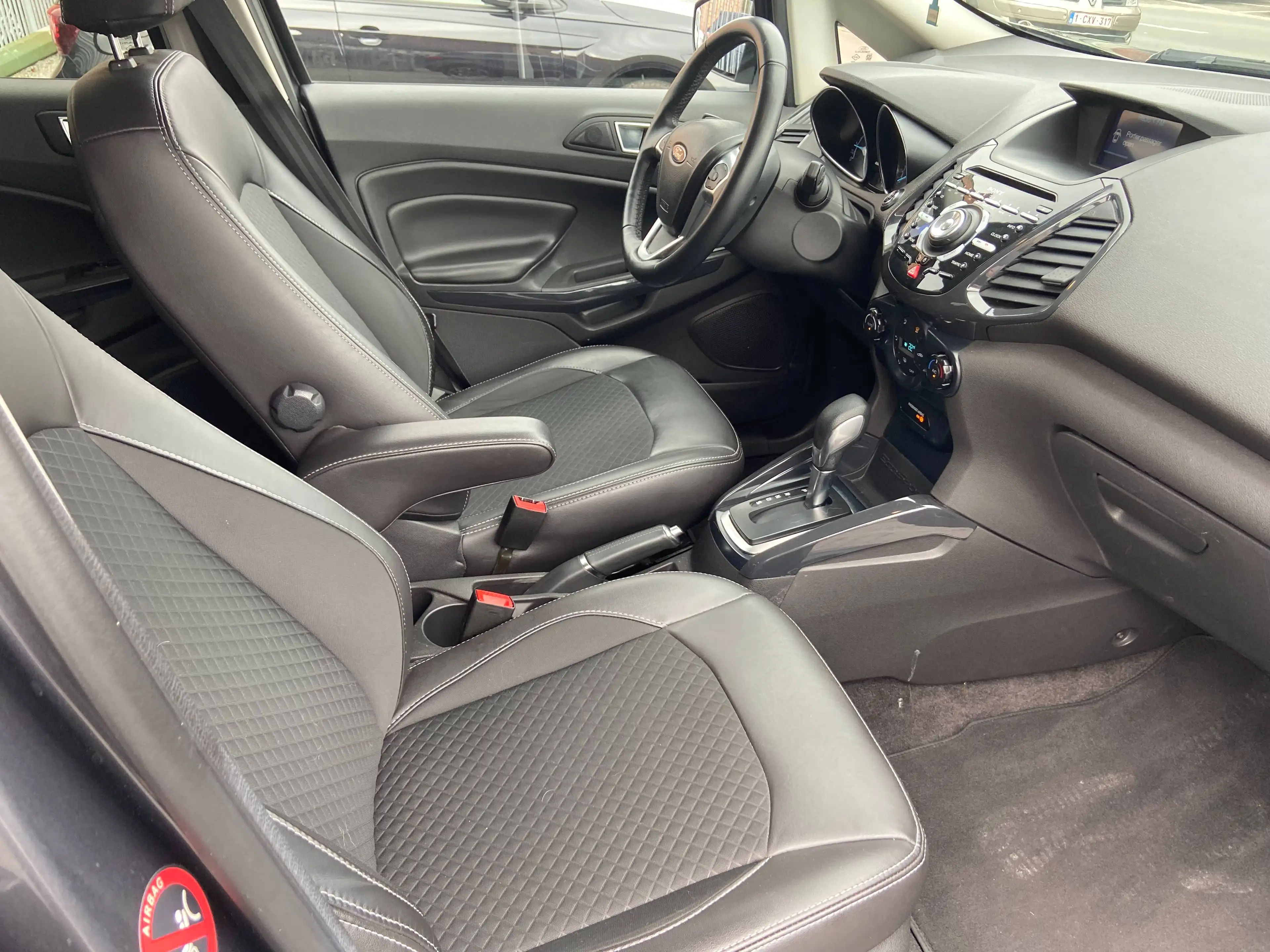 Ford EcoSport Ecosport 1.5i AUTOMAAT NAVI PDC CRUISE ALU LEDER — photo 5