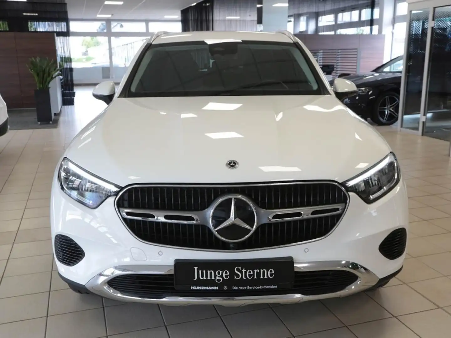 Mercedes-Benz GLC 220 d 4M Avantgarde MBUX Navi AHK Kamera Weiß - 2