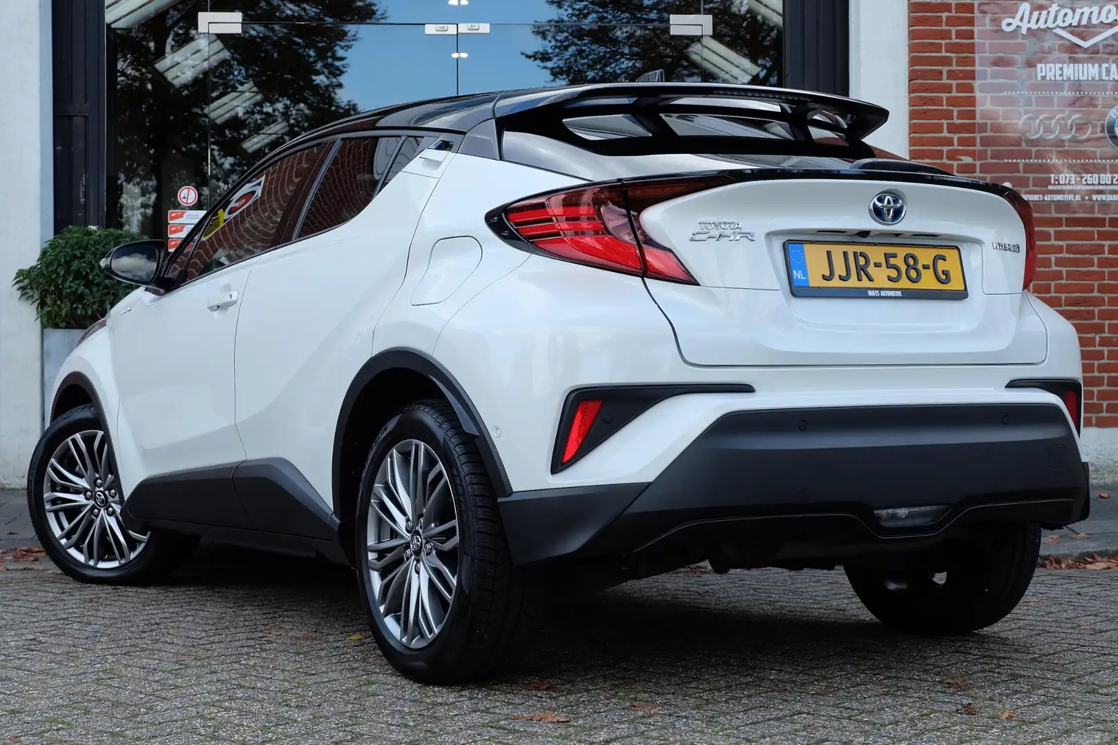 Toyota C-HR 1.8 Hybrid Bi-Tone / Garantie t/m '31 / 1ste eigen Blanc - 2