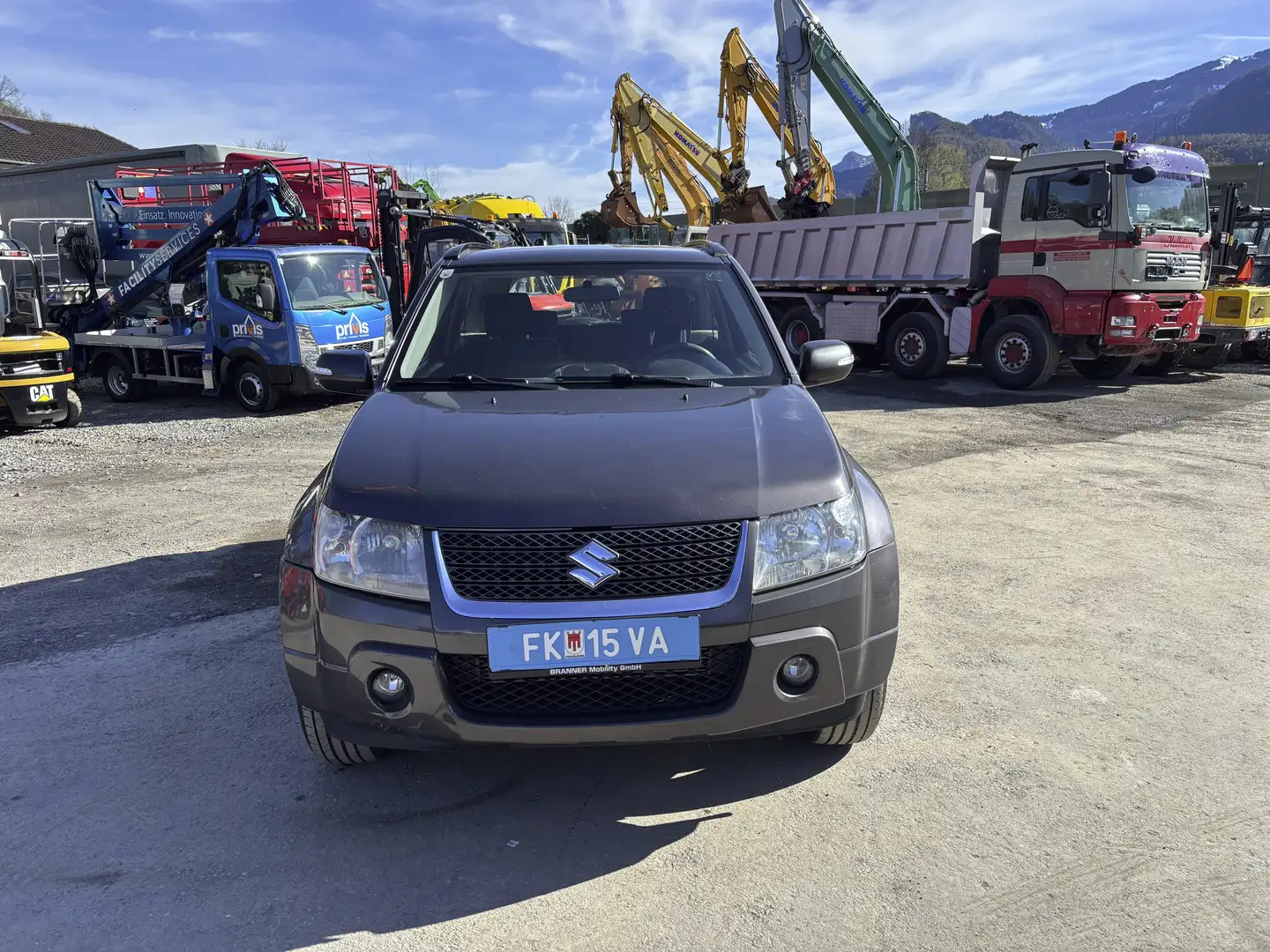 Suzuki Grand Vitara 1.9 DDIS 4x4 Klima Grau - 2
