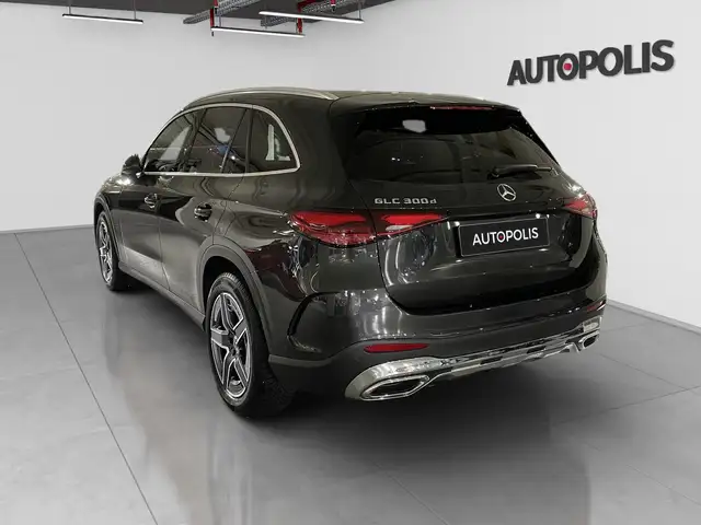 Mercedes-Benz GLC view 7