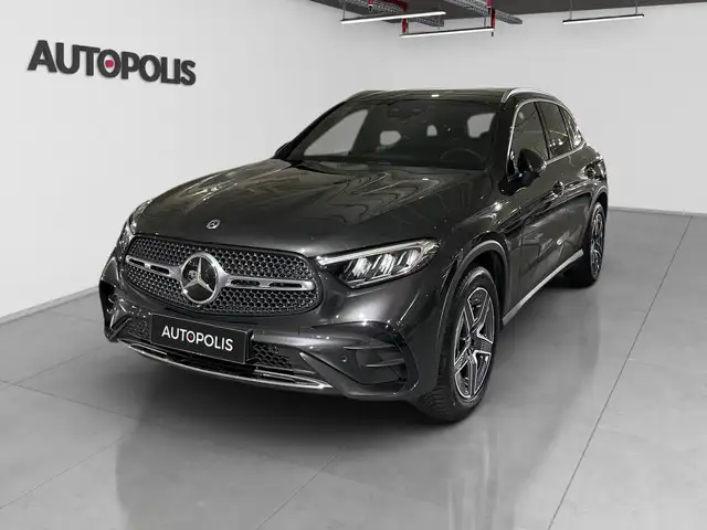 Mercedes-Benz GLC view 2