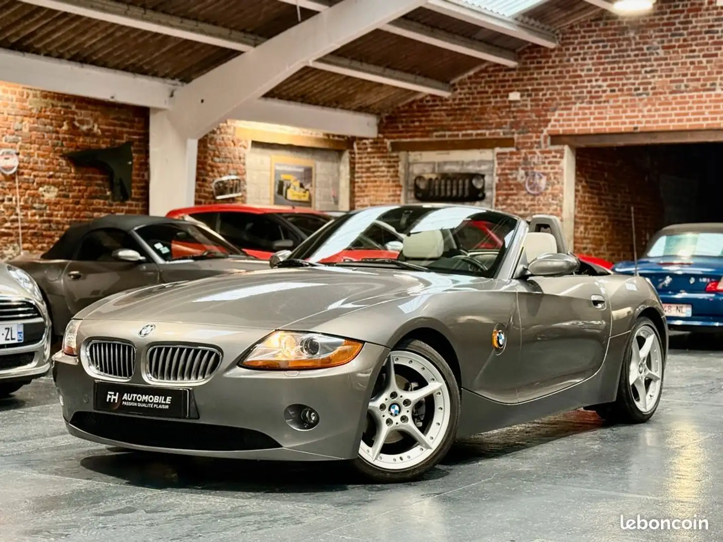 BMW Z4 Roadster 3.0i 6 cylindres 231 ch Suspensions M Sports, GPS, Bluetooth Carnet et historique État exceptionnel Grijs - 1