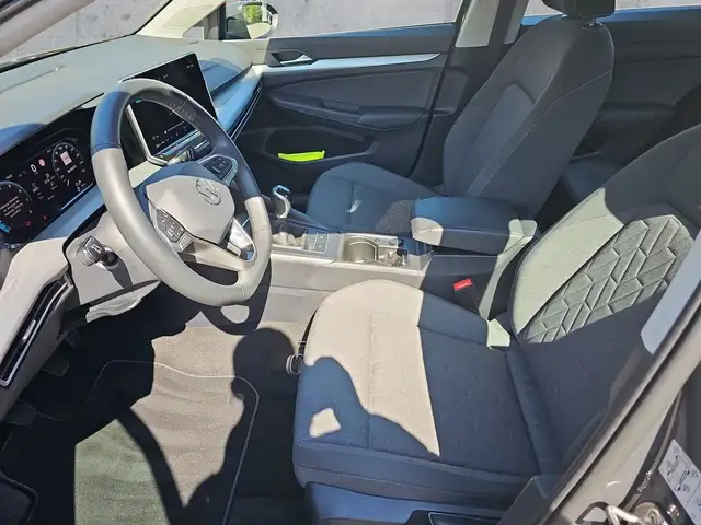 Volkswagen Golf view 12