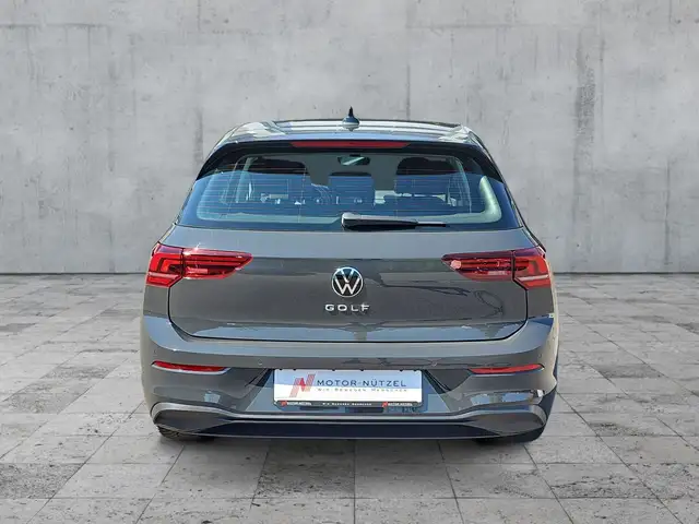 Volkswagen Golf view 5