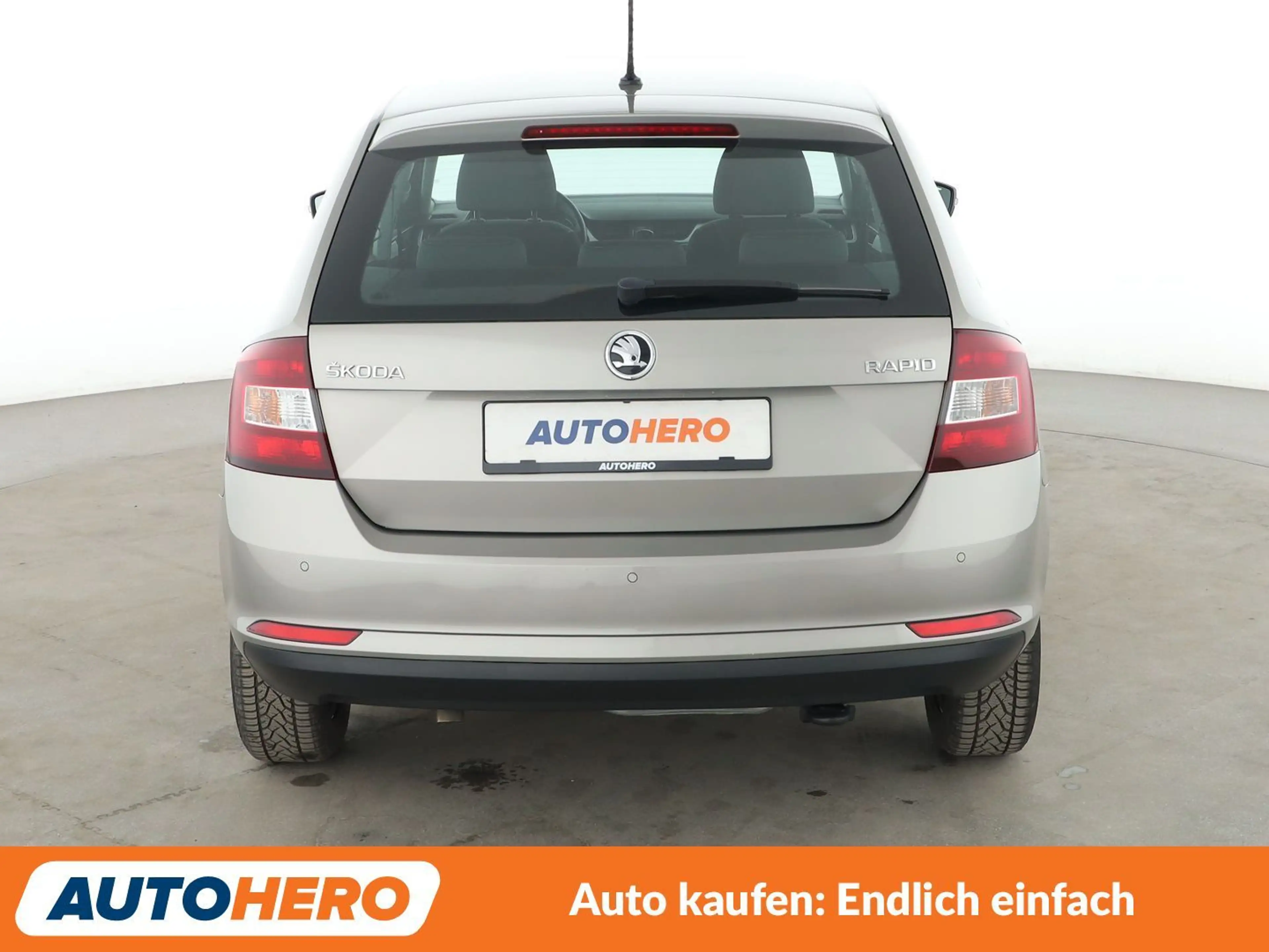 Skoda Rapid/Spaceback 1.0 TSI Ambition Aut.*PDC*SHZ*KLIMA*TEMPO* — photo 5
