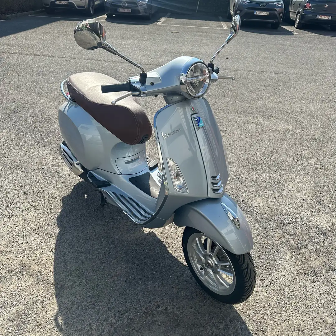 Vespa Primavera - 2