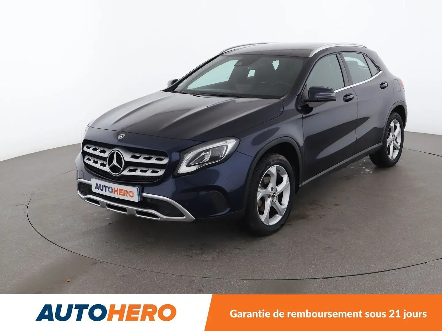 Mercedes-Benz GLA 200 200 d Sensation 7G-DCT Bleu - 1