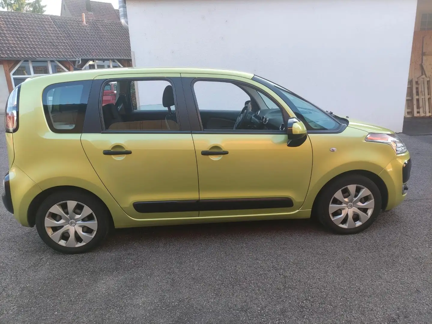 Citroen C3 Picasso C3 Picasso 1,6 HDi 110 FAP ComfortComfort Żółty - 1