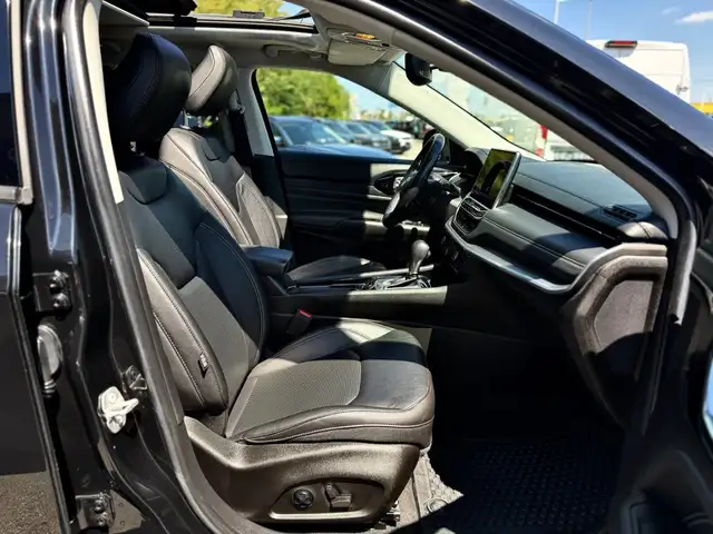 Jeep Compass view 12
