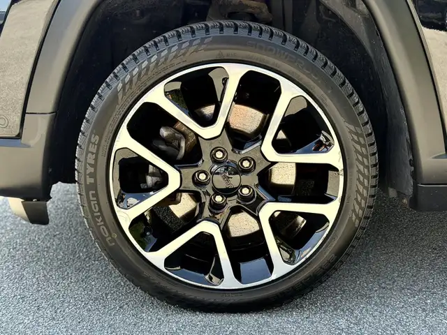 Jeep Compass view 4