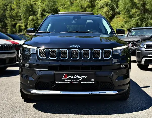 Jeep Compass view 2