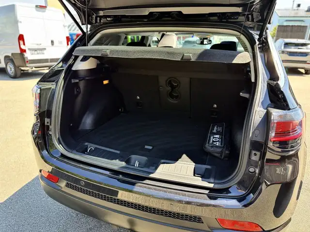 Jeep Compass view 9