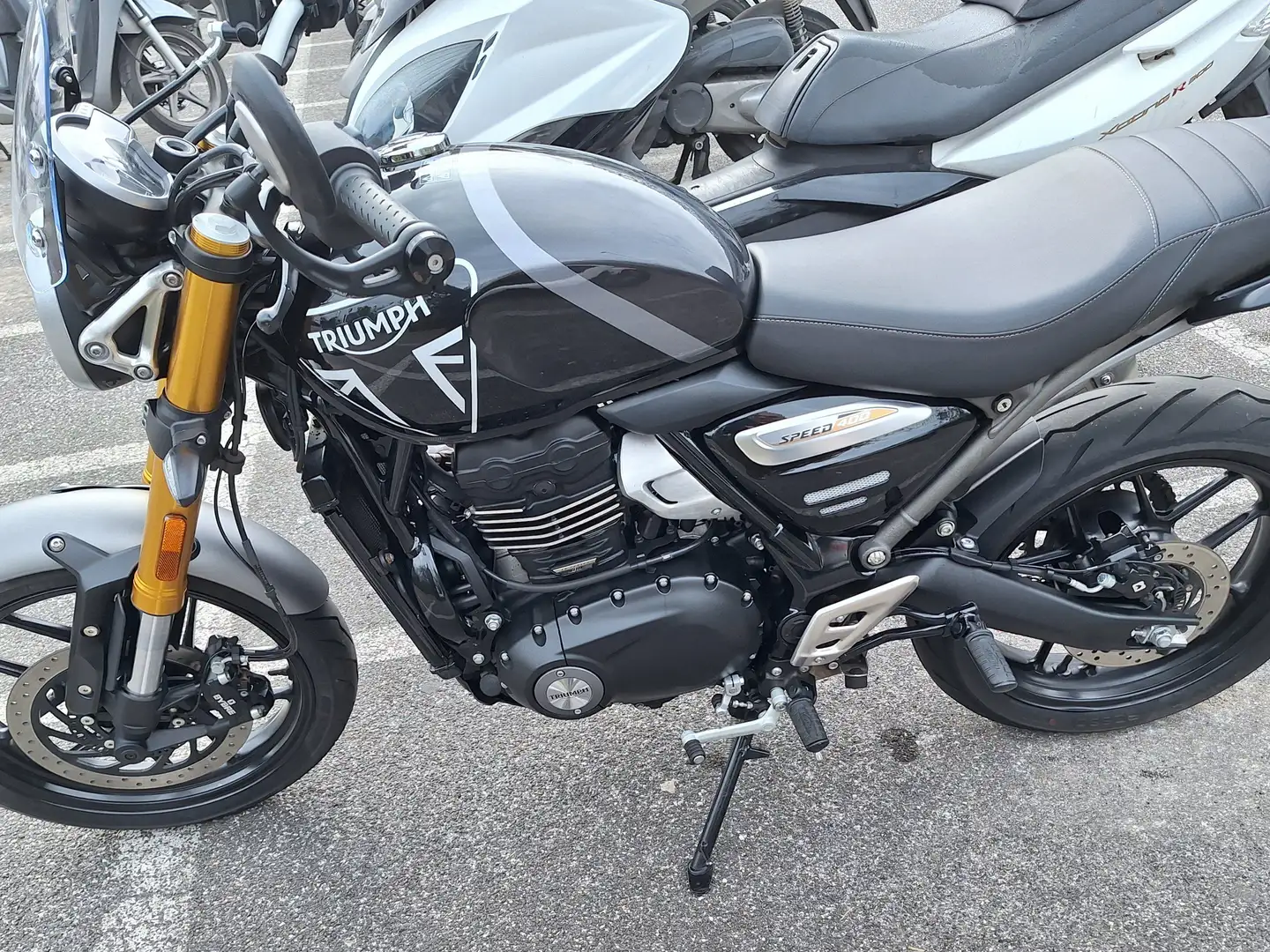 Triumph Speed 400 Nero - 1