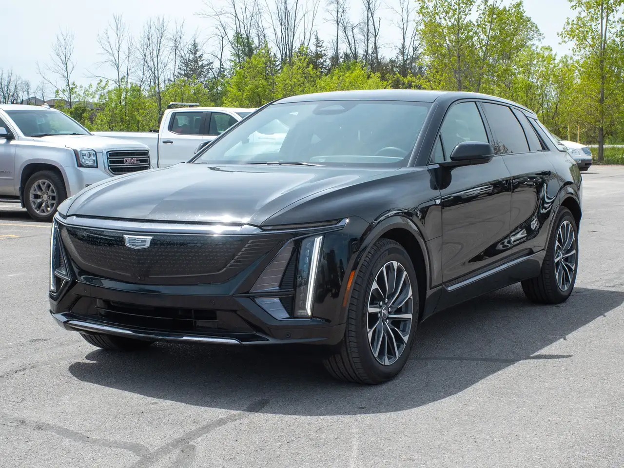 Cadillac Lyriq снимка Cadillac Lyriq