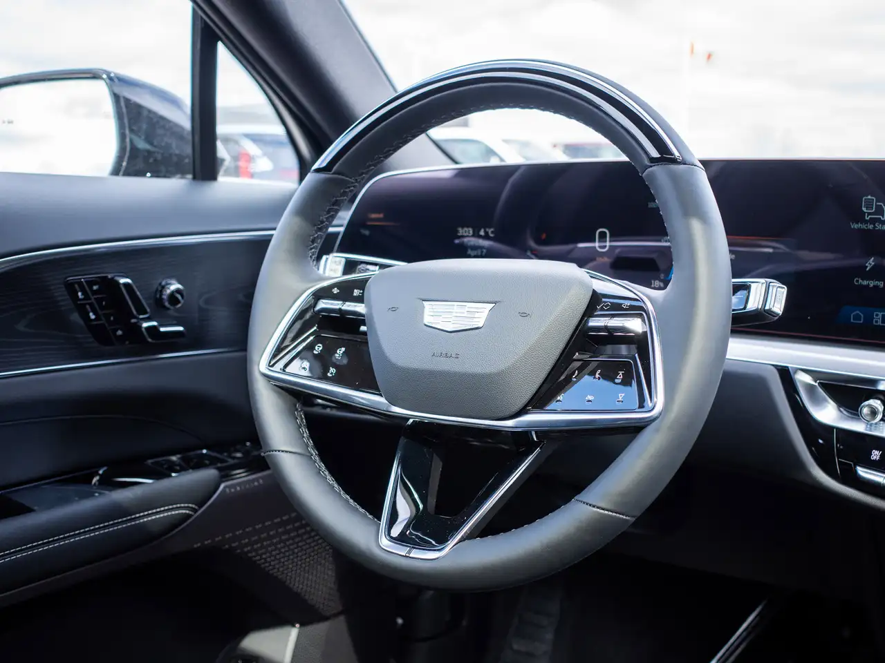 Cadillac Lyriq снимка Cadillac Lyriq