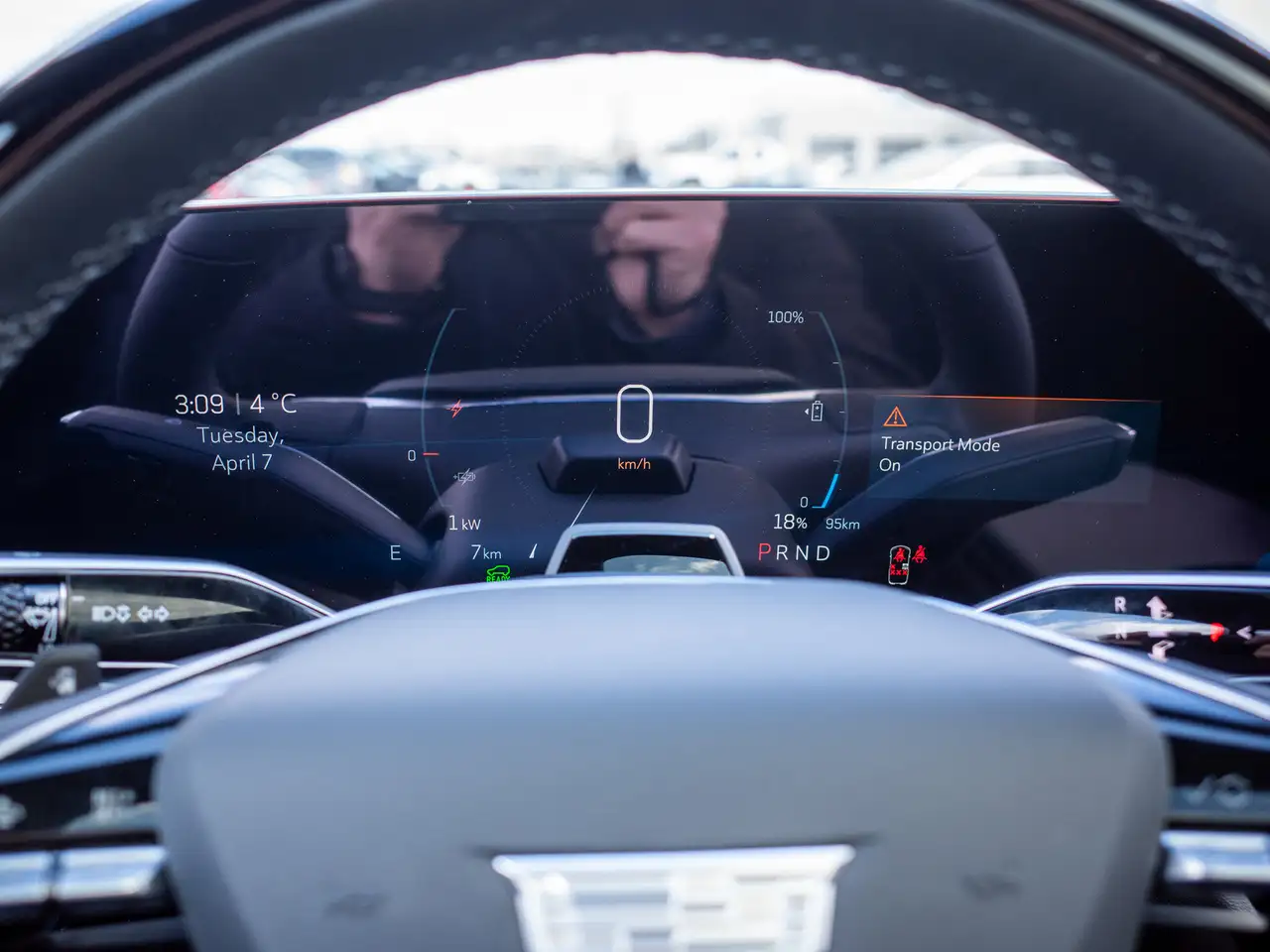 Cadillac Lyriq снимка Cadillac Lyriq