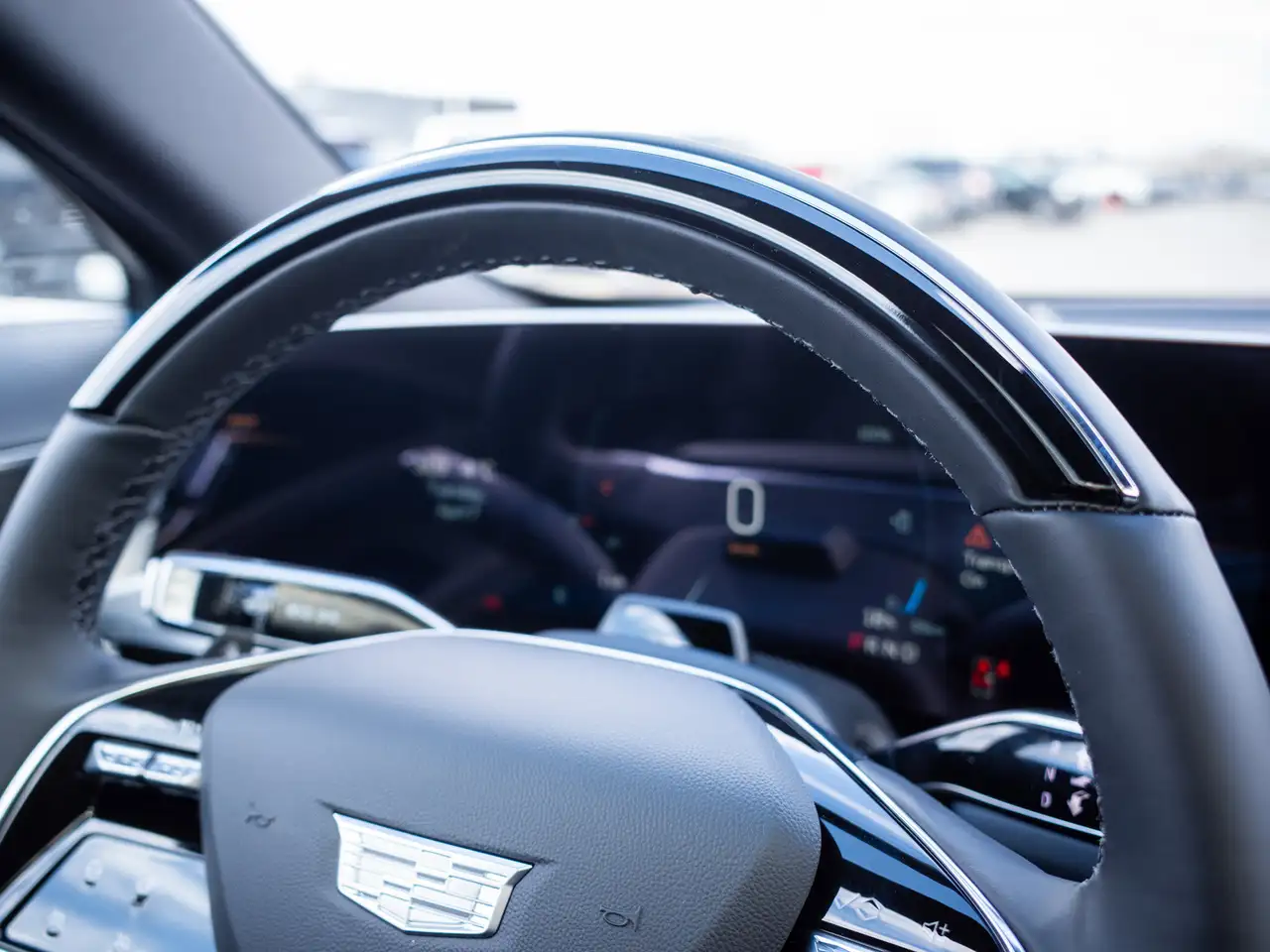 Cadillac Lyriq снимка Cadillac Lyriq