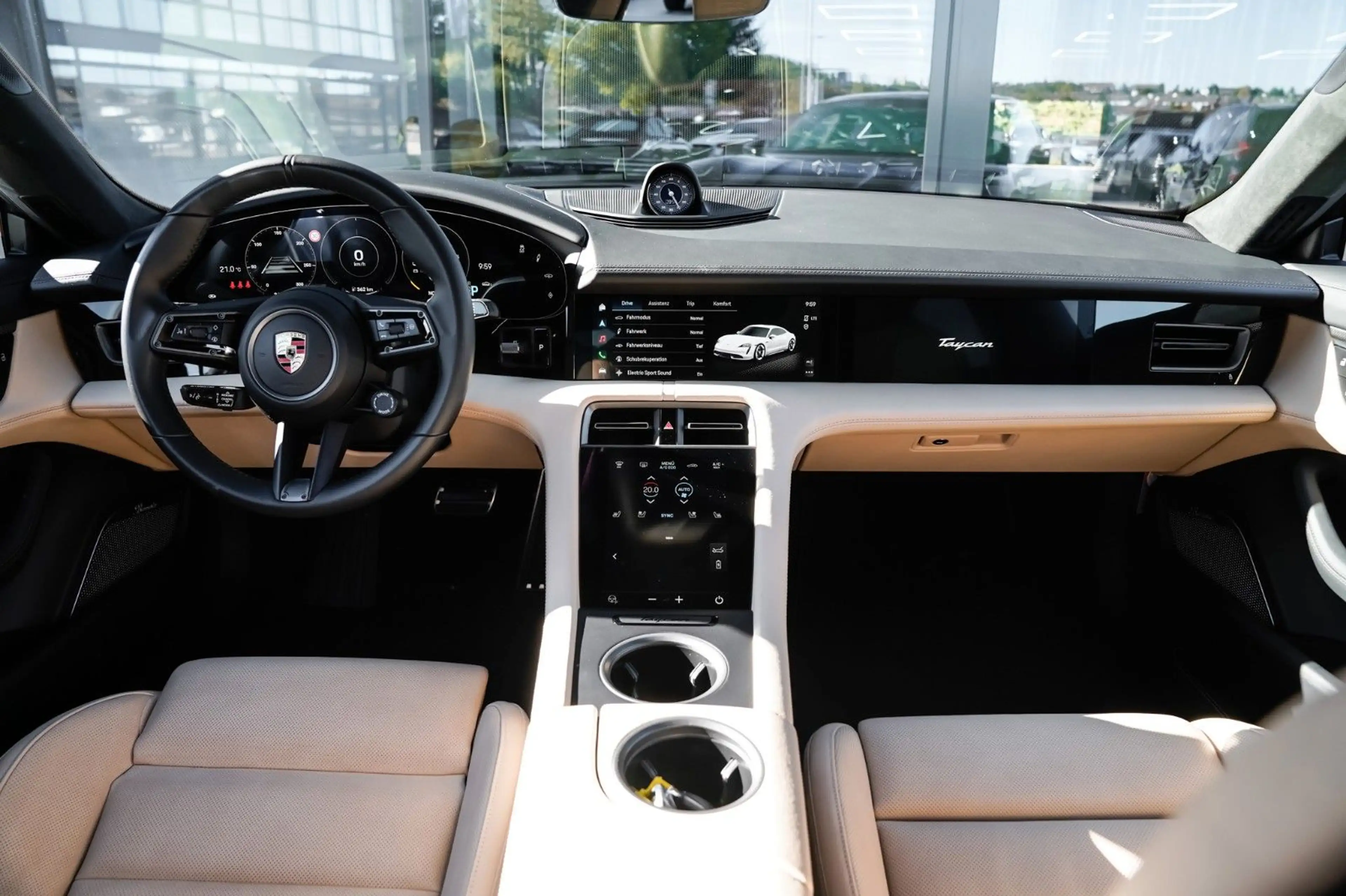 Porsche Taycan Turbo S Carbon-PCCB-Sport Design*VOLL* — photo 15