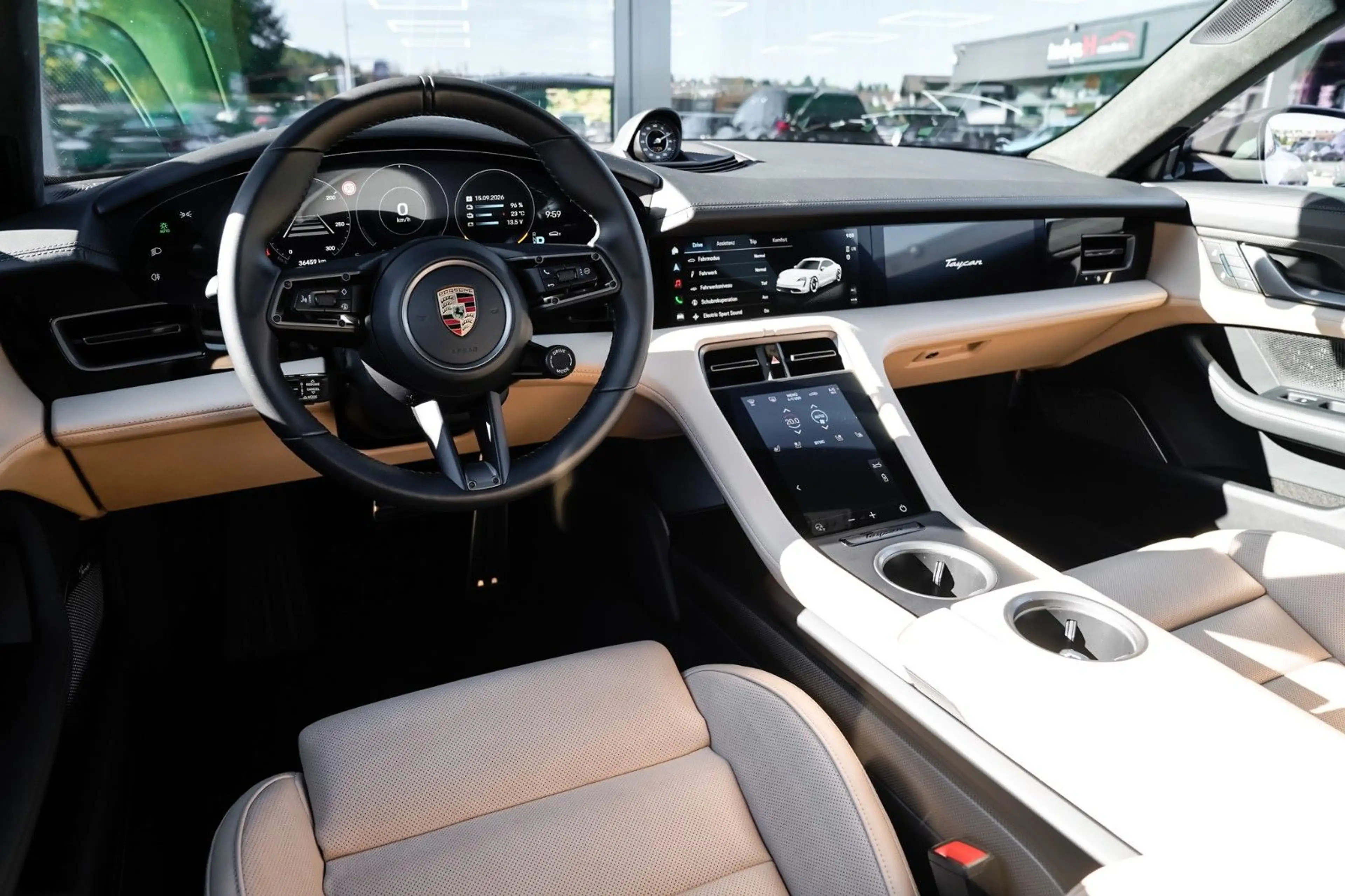 Porsche Taycan Turbo S Carbon-PCCB-Sport Design*VOLL* — photo 12