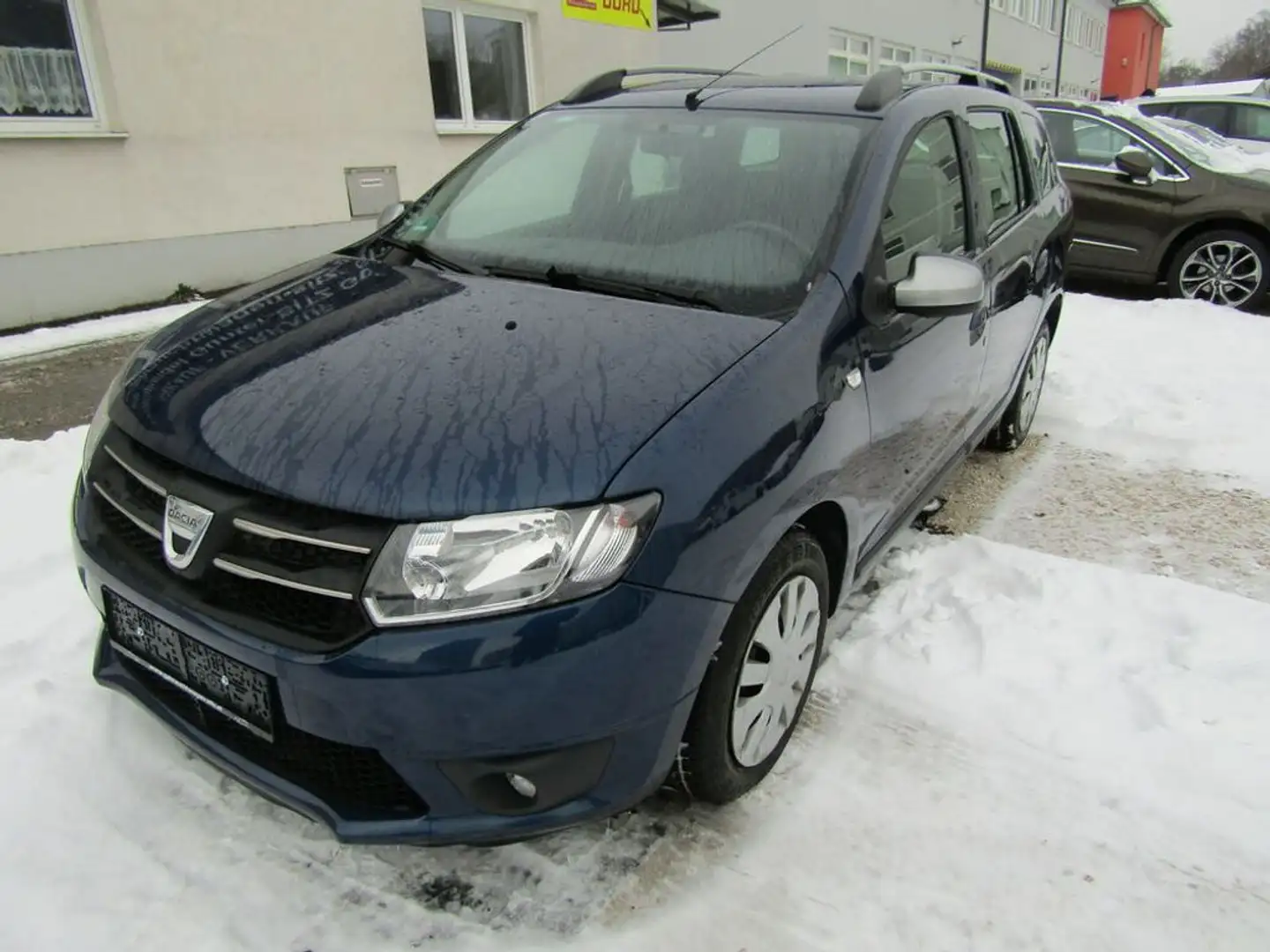 Dacia Logan Celebration Blau - 2