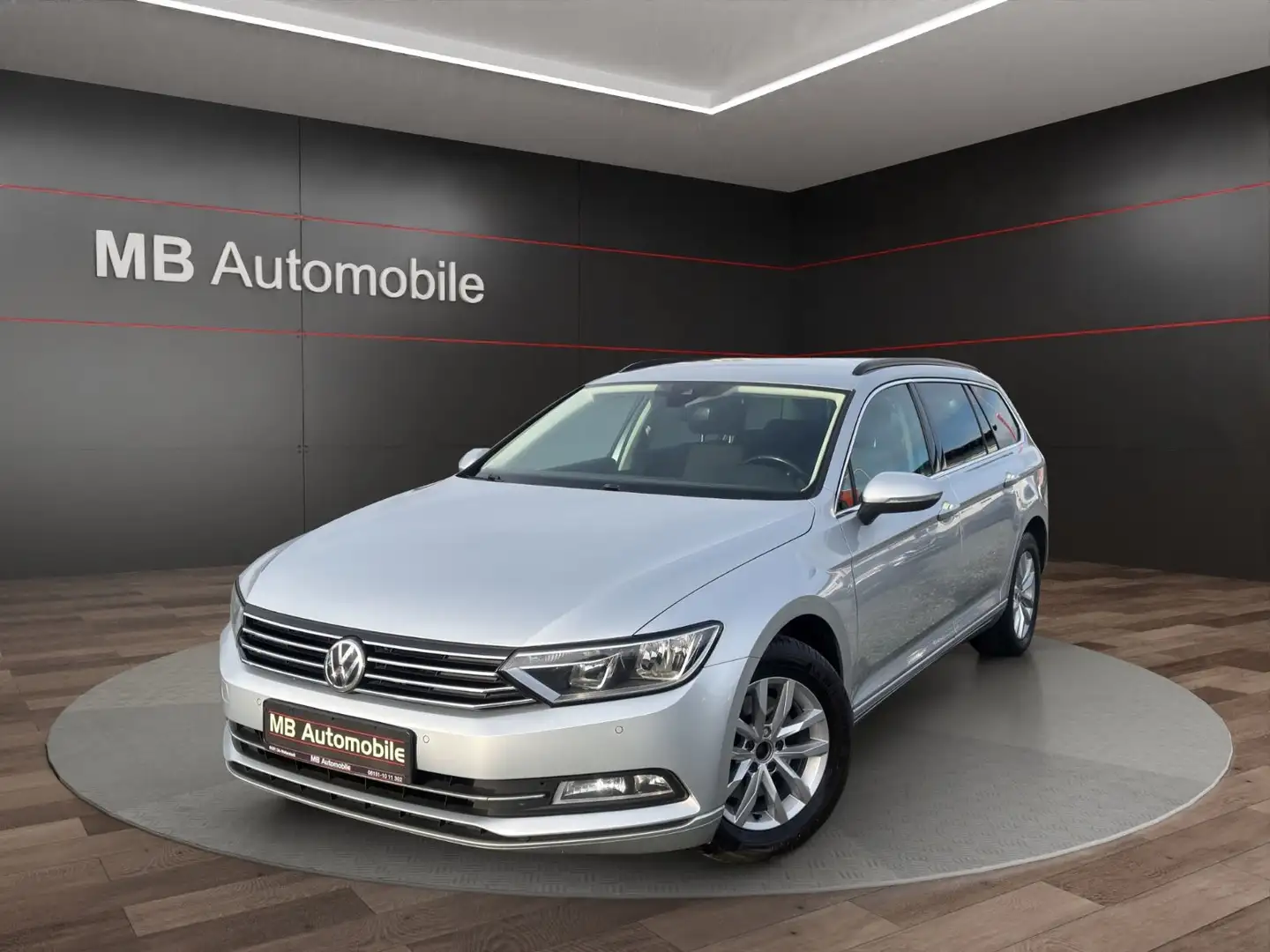 Volkswagen Passat Variant Comf.BMT LM/Klimaa./Navi/PDC/SHZ Silber - 1