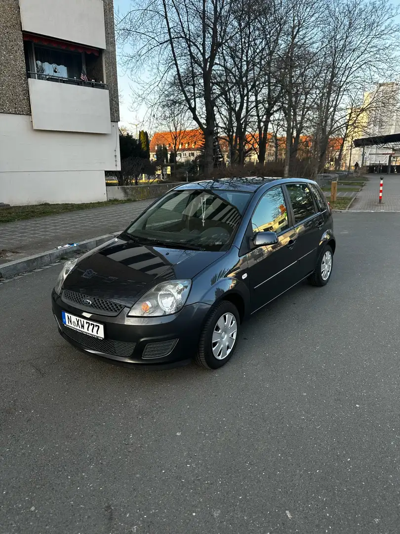Ford Fiesta Style - 1