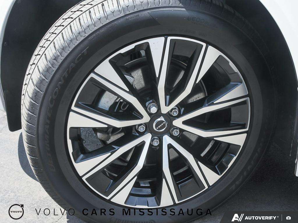 2024 Volvo XC60 Core Dark Theme thumb 6