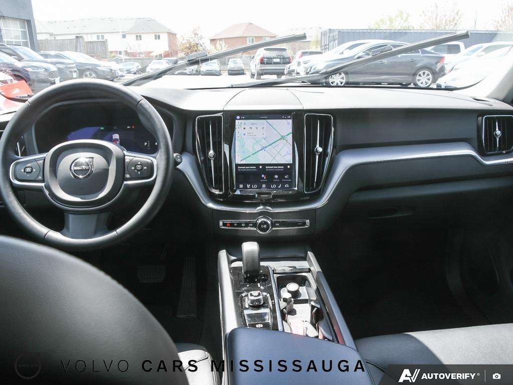 2024 Volvo XC60 Core Dark Theme thumb 25
