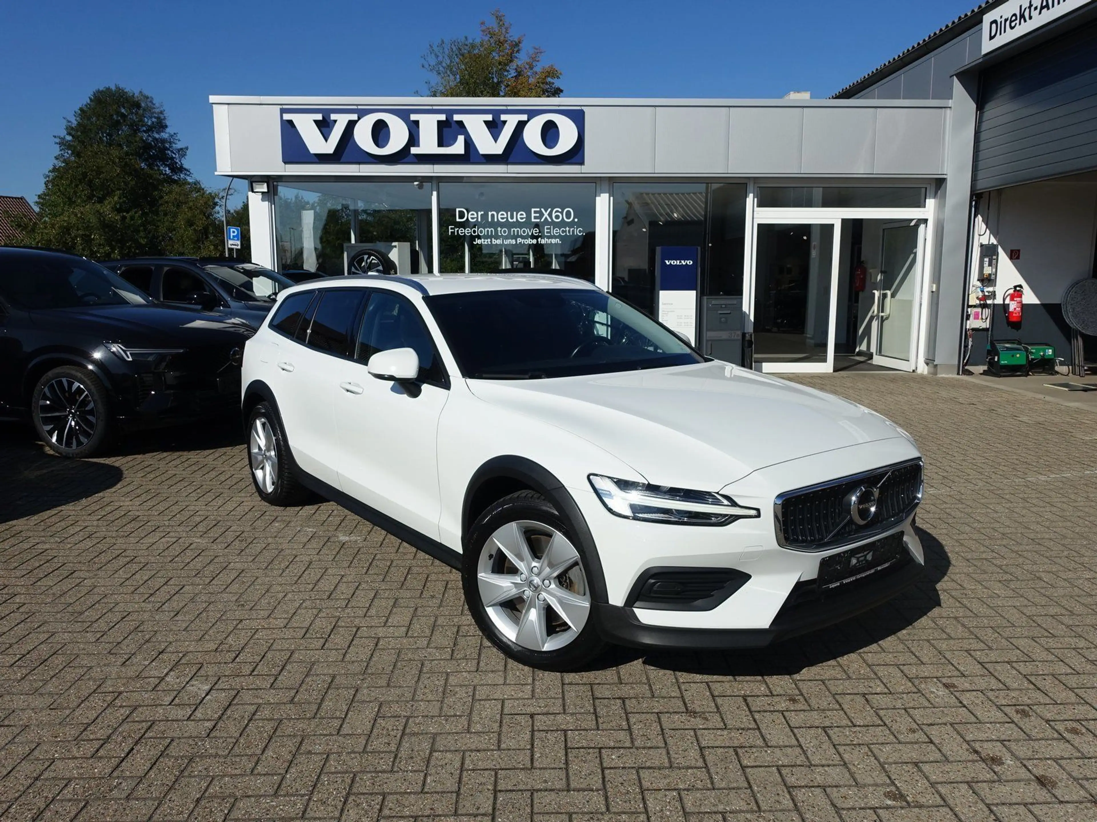Volvo V60 Cross Country V 60 Cross Country T5 AWD Pro AHK — photo 3