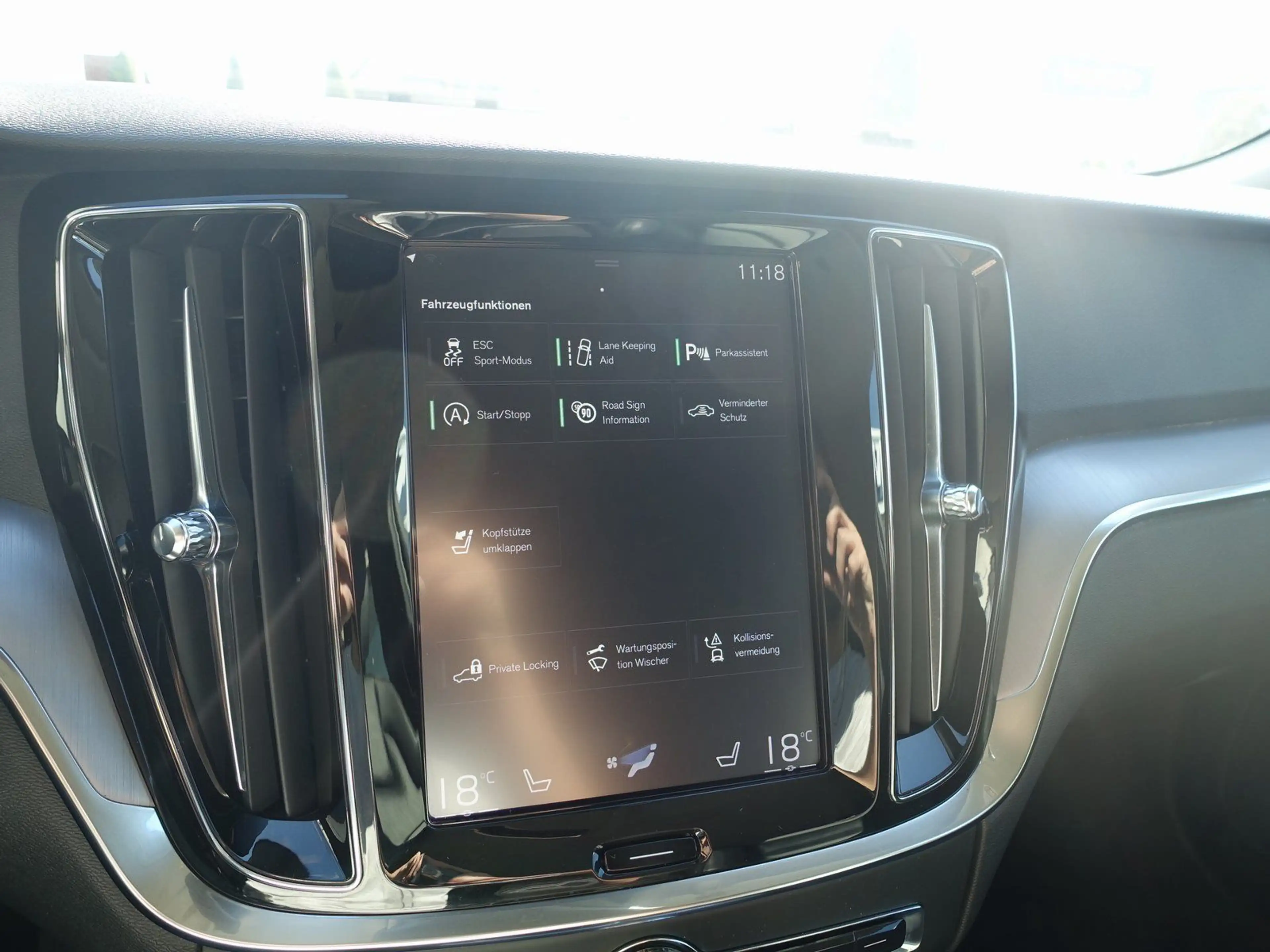 Volvo V60 Cross Country V 60 Cross Country T5 AWD Pro AHK — photo 15