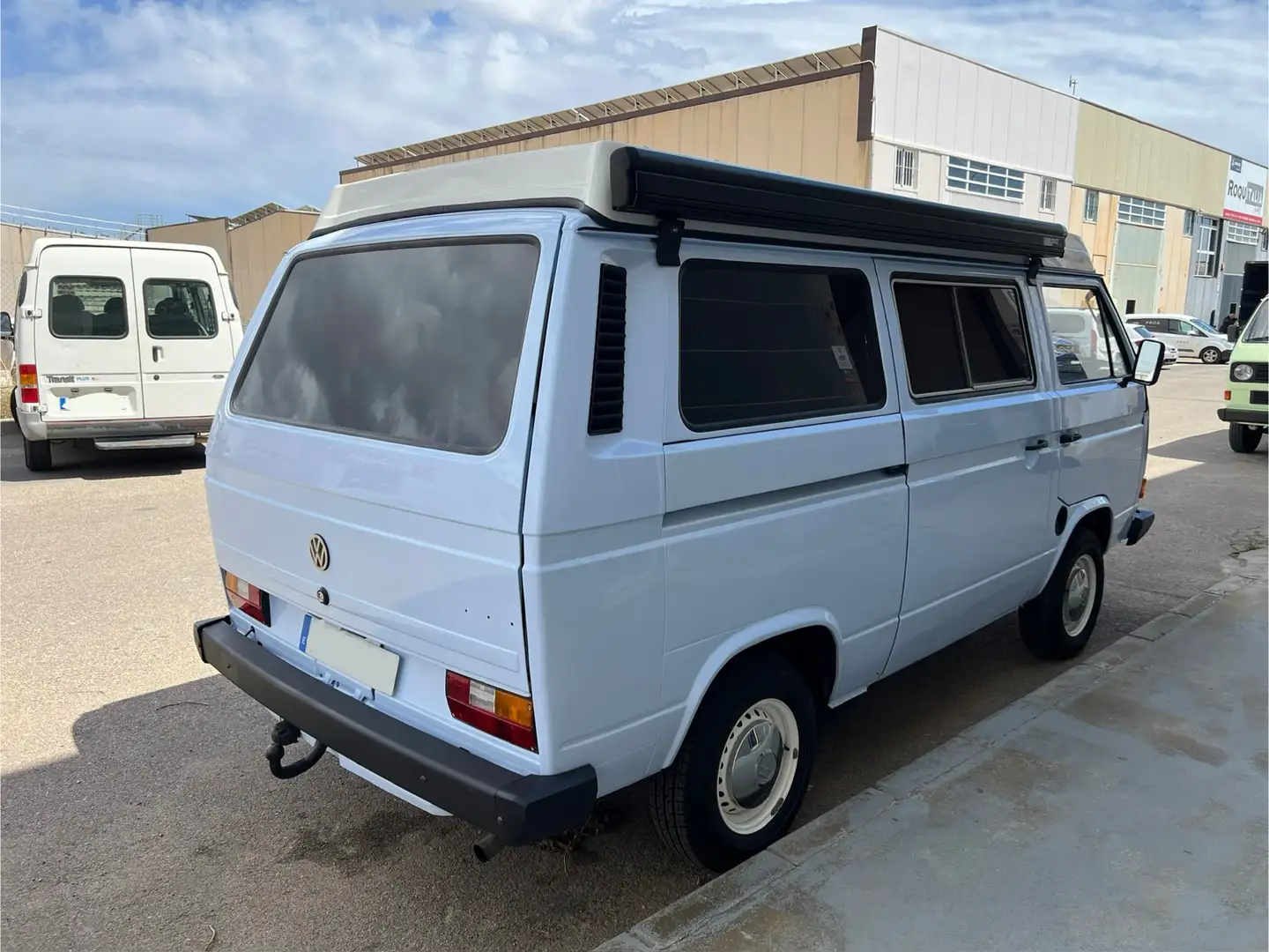 Volkswagen T3 restaurada por completo y camperizada - 2
