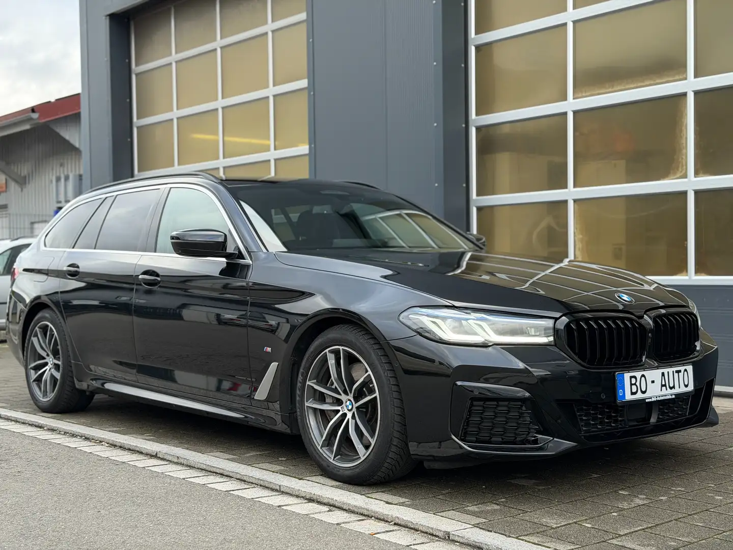 BMW 540 d xDrive M-SPORT Laser AHK Soft 360 Key Memory ACC Negro - 1
