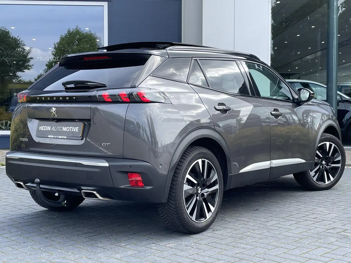 Peugeot 2008 130PK GT Pack | Elektrisch Schuifdak | Navigatie | Gris - 2