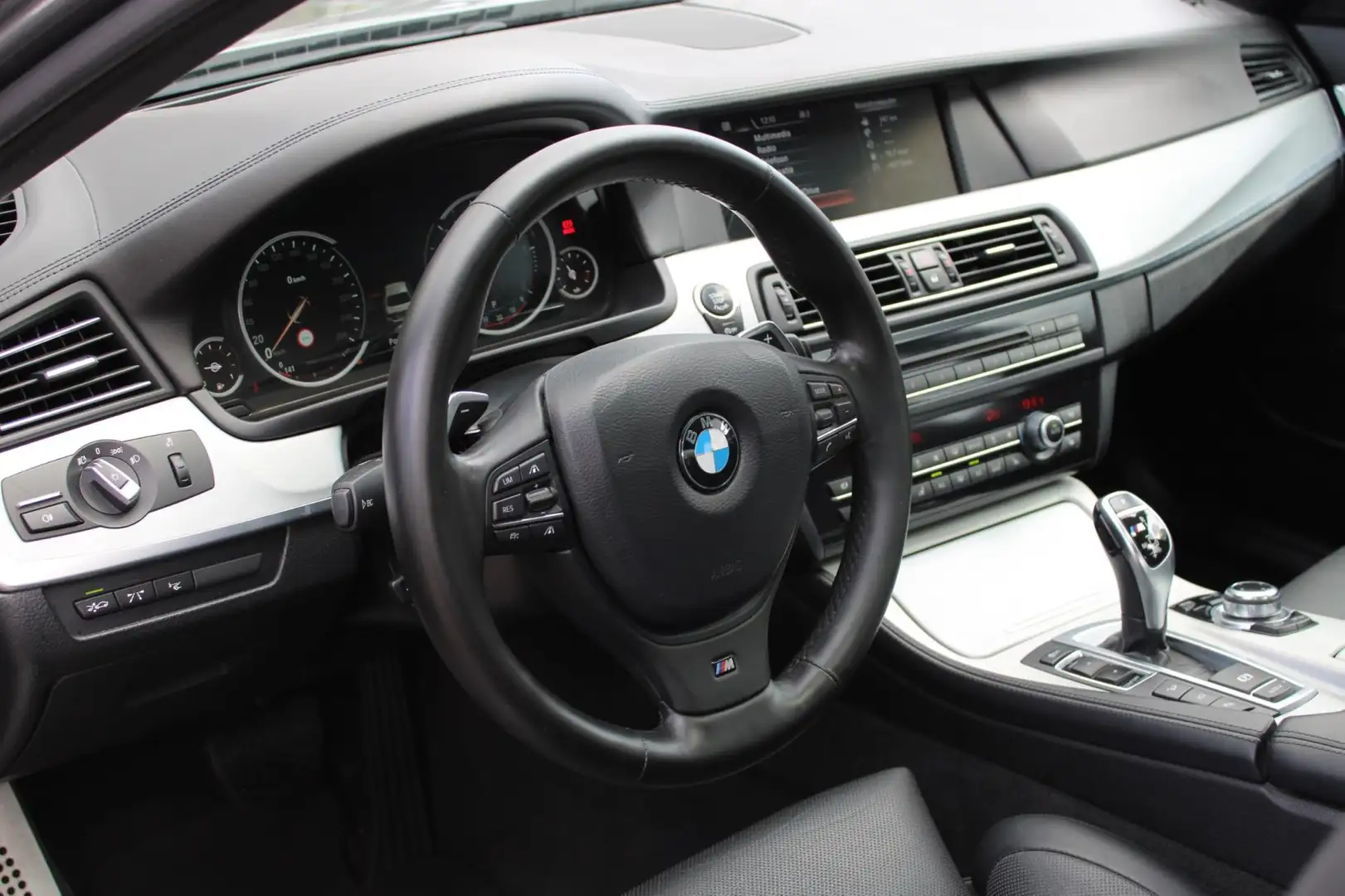 BMW M550 5-serie M550d Xdrive - Open dak - Alcantara hemel Grau - 2