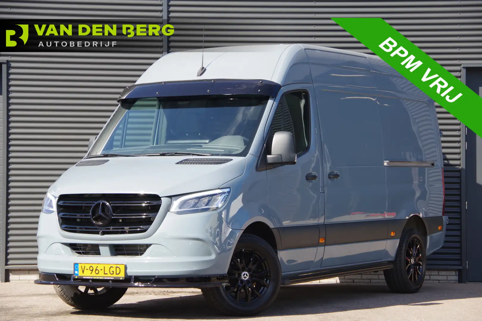 Mercedes-Benz Sprinter 319 3.0 CDI V6 L2H2 AUT. LED, LEDER, 2X SCHUIFDEUR Gris - 1