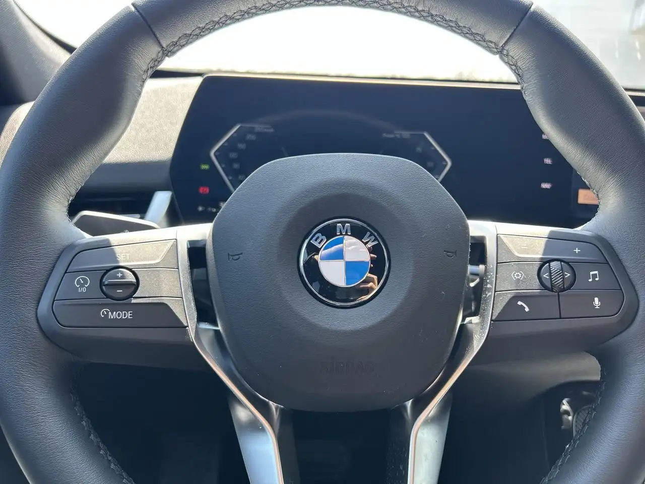 BMW X1 снимка BMW X1